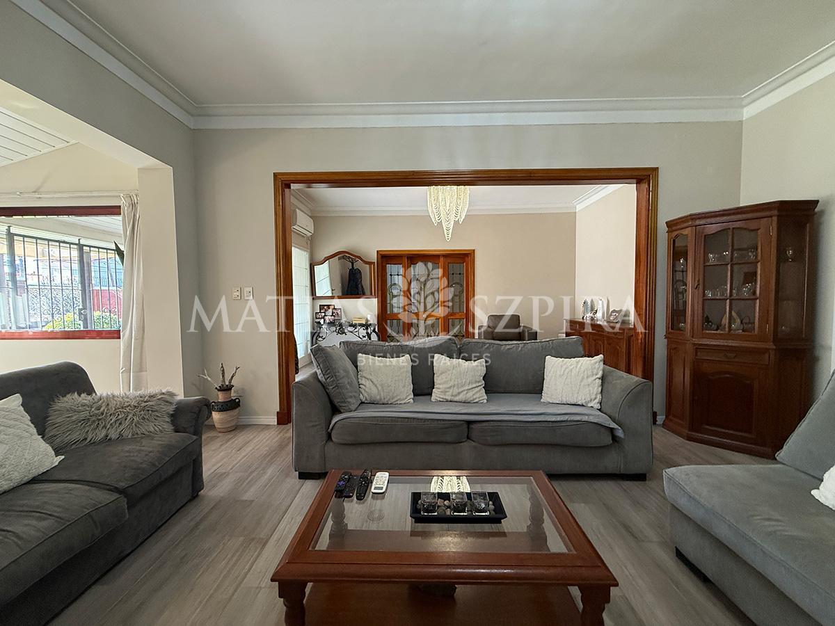 Foto de Imponente chalet 7 AMBIENTES en Castelar Sur, imagen 1