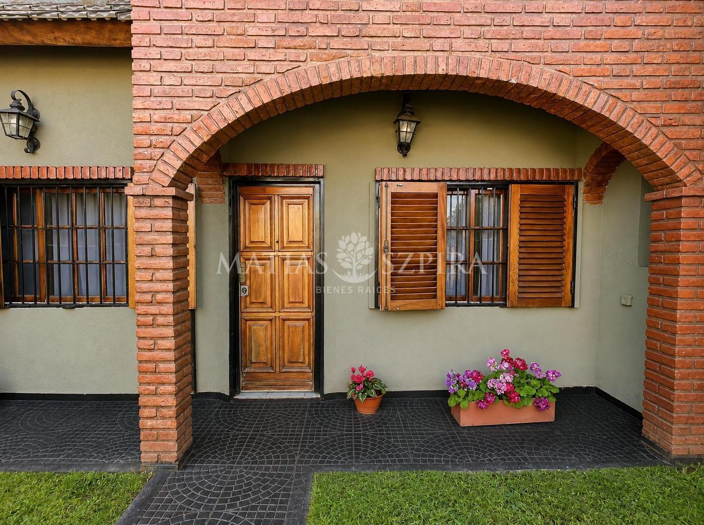 Foto de Casa en venta 5 ambientes, San Antonio de Padua, Merlo, imagen 1