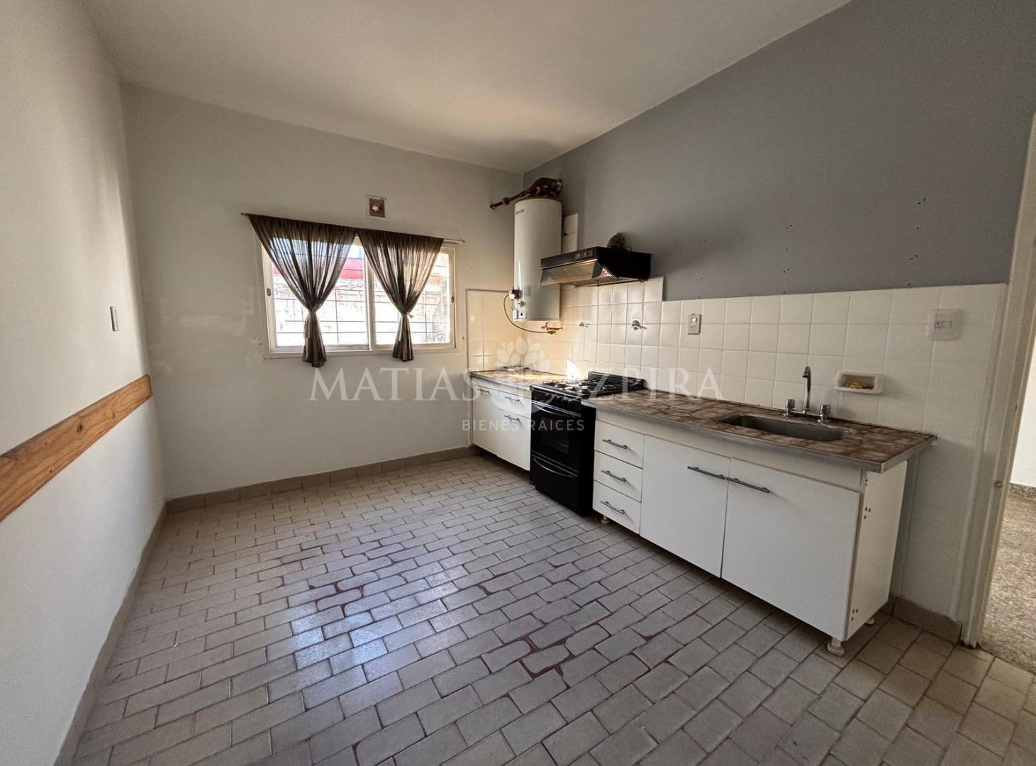 Foto de Casa en Venta 4 ambiente, Moron, imagen 4