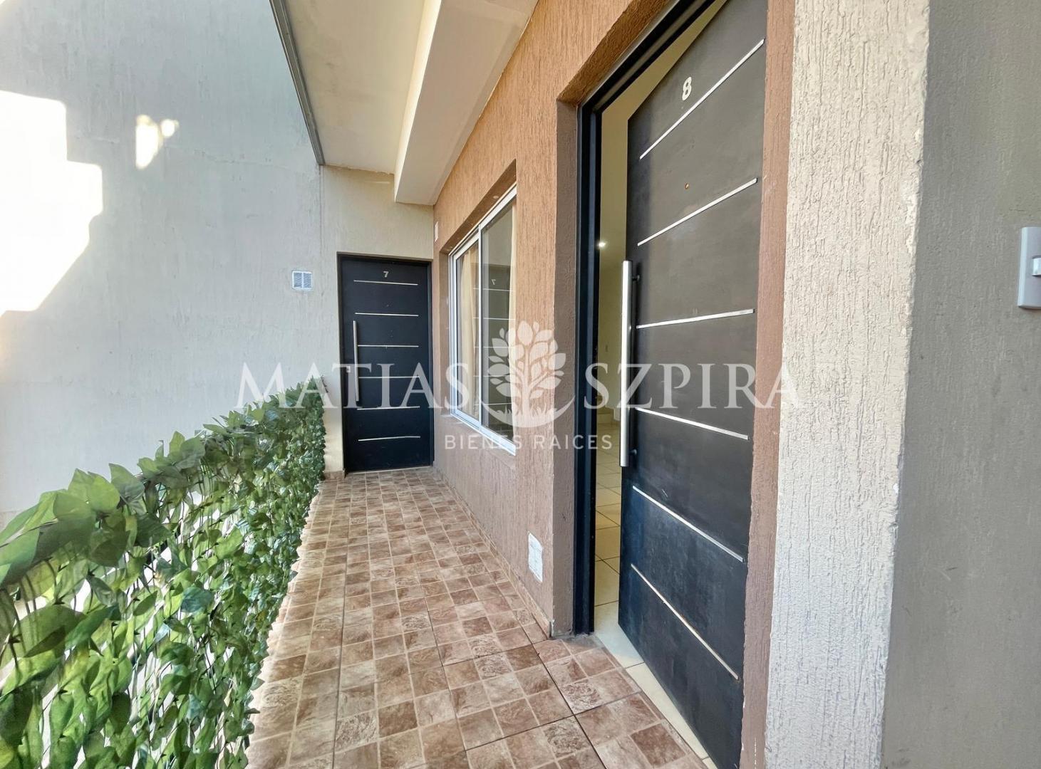 Casa 3 ambientes. | Tucuman 2800