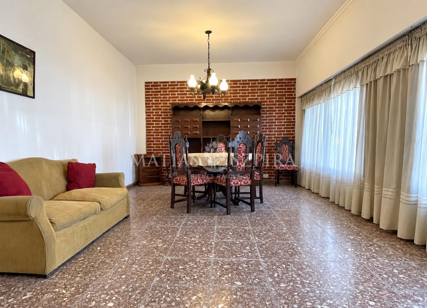 Foto de Casa en Venta 5 ambientes, Ituzaingó Norte, imagen 2