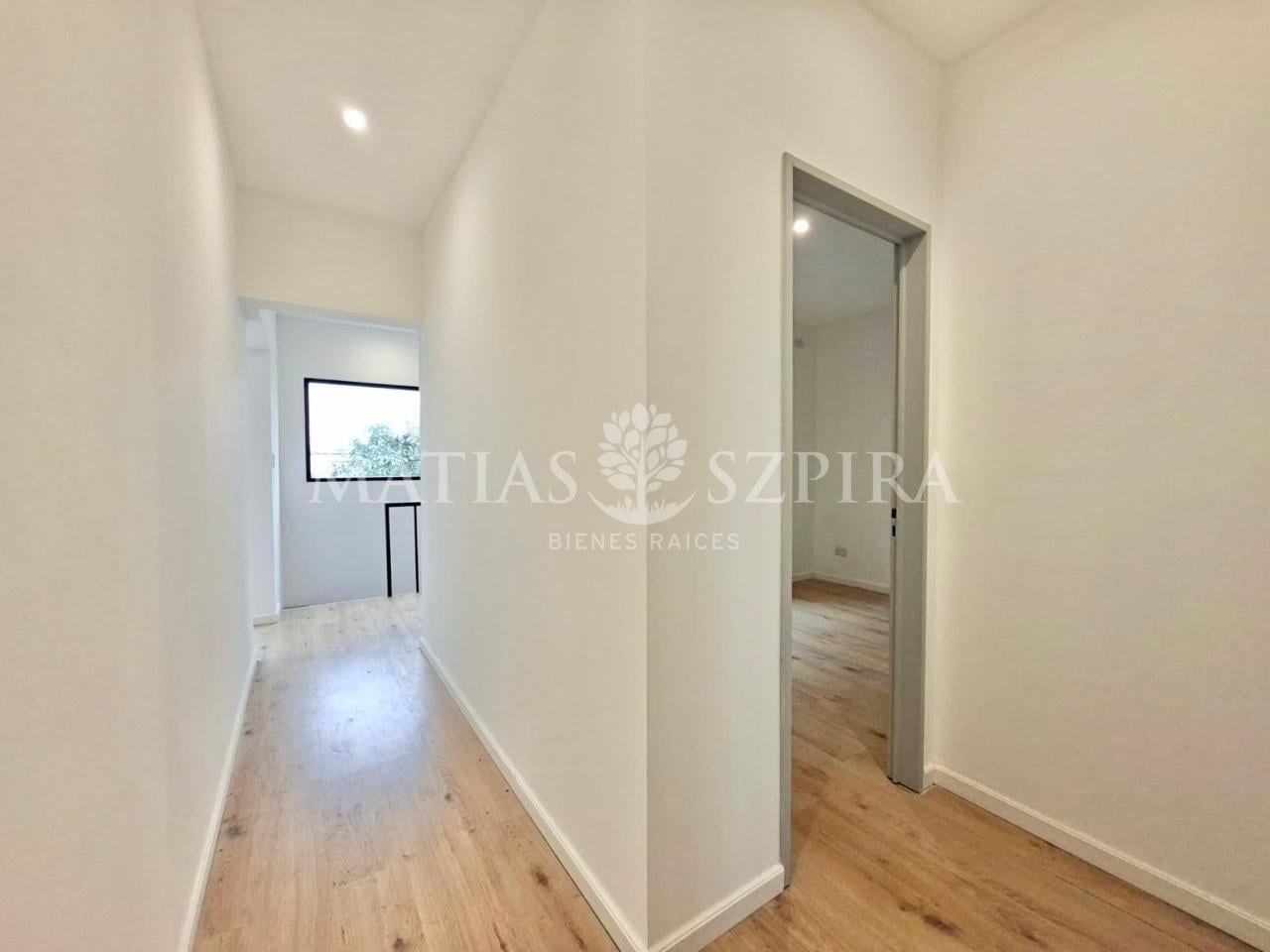 Foto de Casa 6 ambientes de diseño a ESTRENAR en Haedo, imagen 1