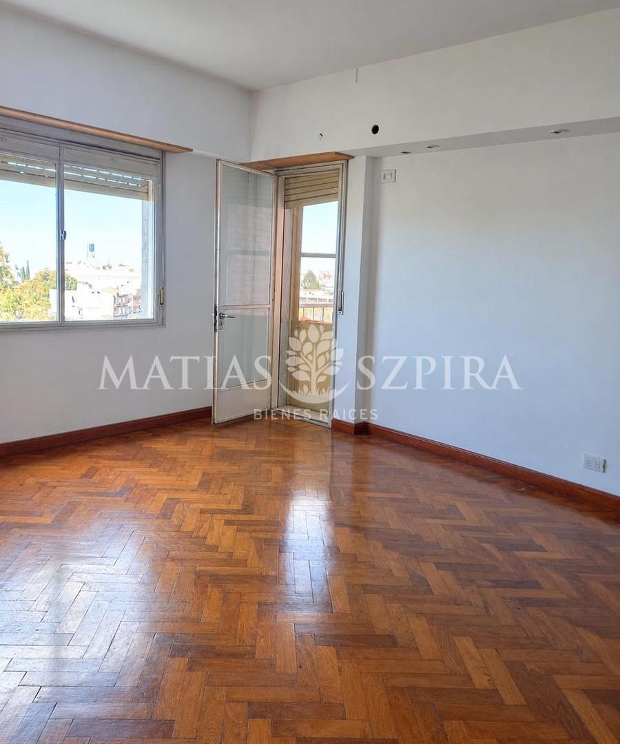 Foto de Departamento 4 AMBIENTES , CON COCHERA, imagen 2