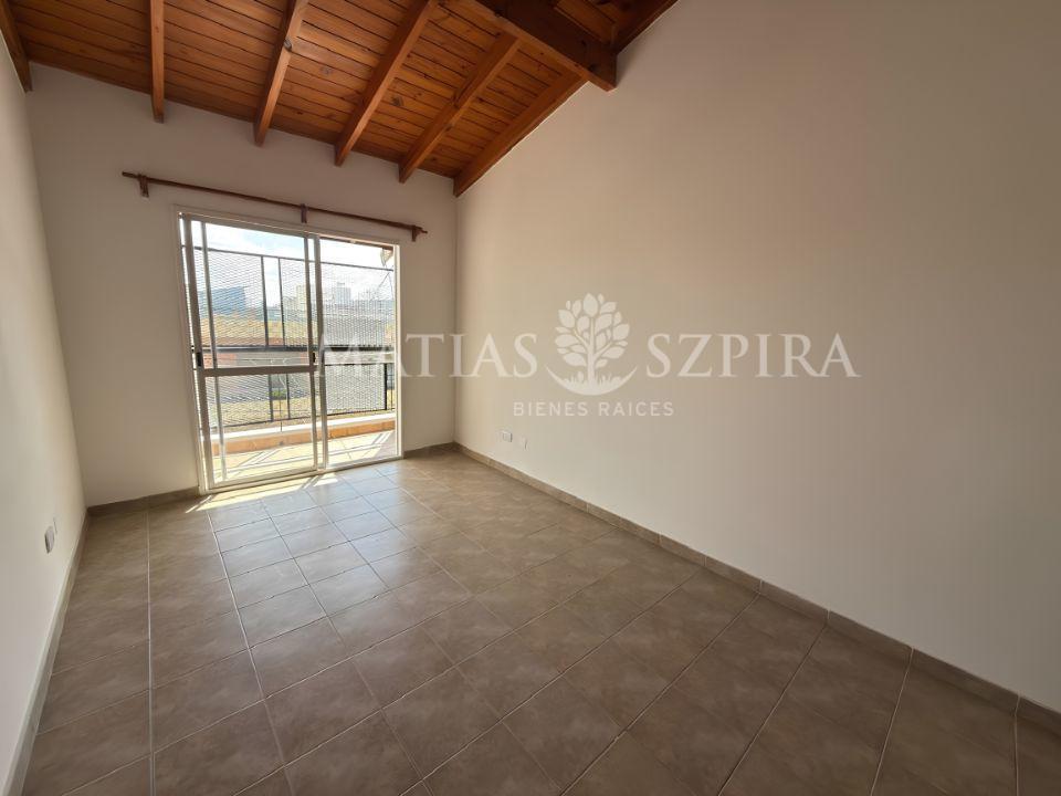 Foto de Departamento en venta 3 ambientes con cochera en Ramos Mejia, imagen 3