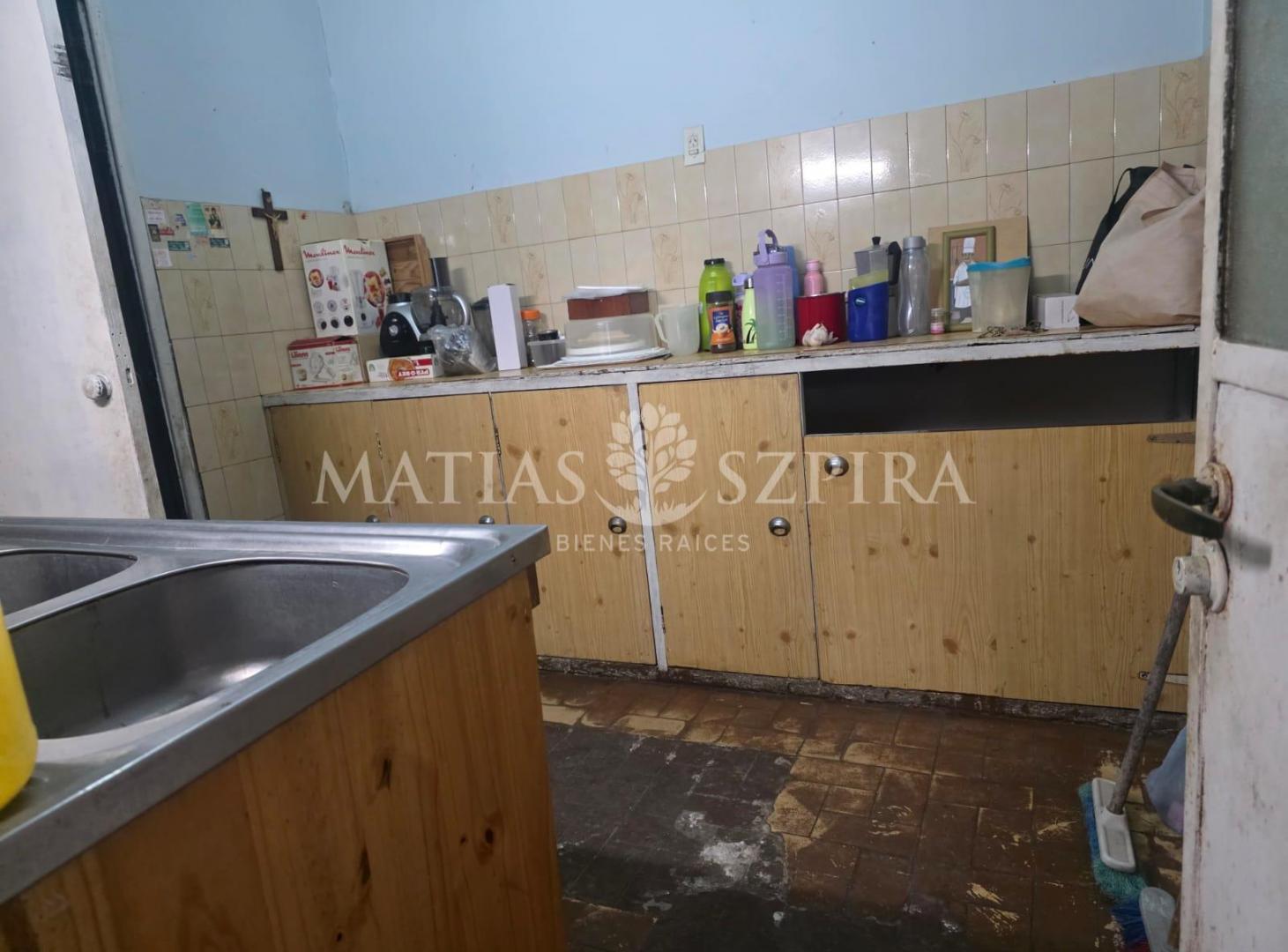 Foto de Casa en venta 4 ambientes Barrio Aeronáutico, imagen 2