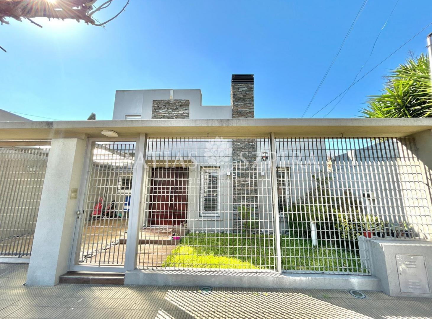 Foto de Casa en Castelar Norte 4 ambientes, imagen 2