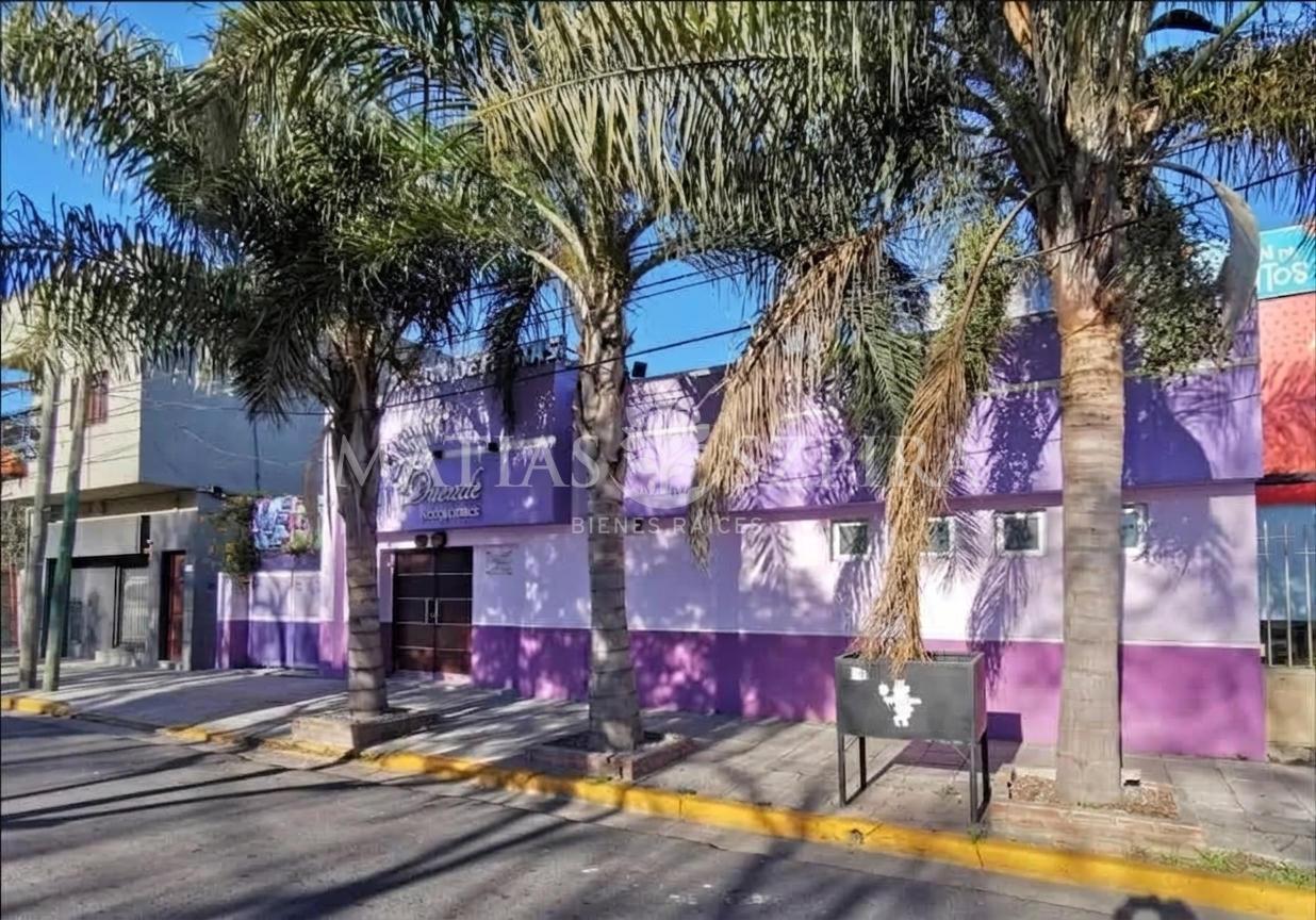Foto de EXCELENTE LOCAL COMERCIAL EN MUY BUENA UBICACION EN ITUZAINGO NORTE, imagen 2