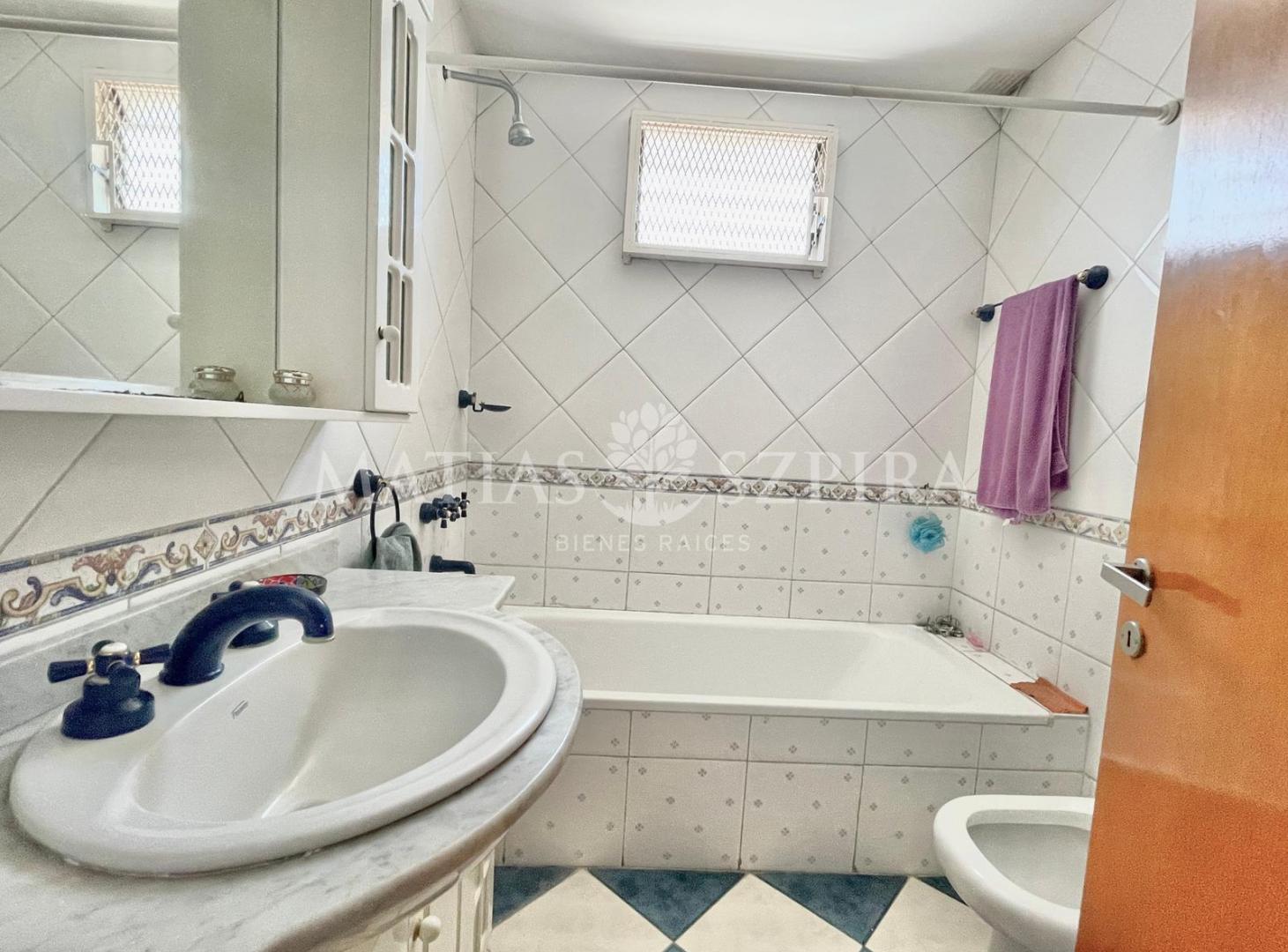 Foto de Casa 5 amb con piscina ecxelente estado, imagen 5