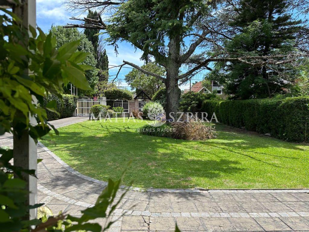 Foto de 760 MTS. DE LOTE EN UNA DE LAS MEJORES ZONAS DE CASTELAR N, imagen 4