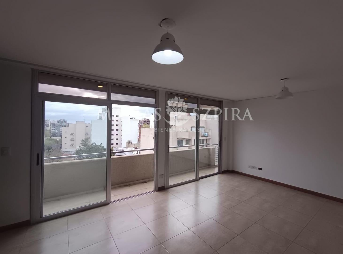 Foto de Departamento 2 ambientes en alquiler en Moron, imagen 1