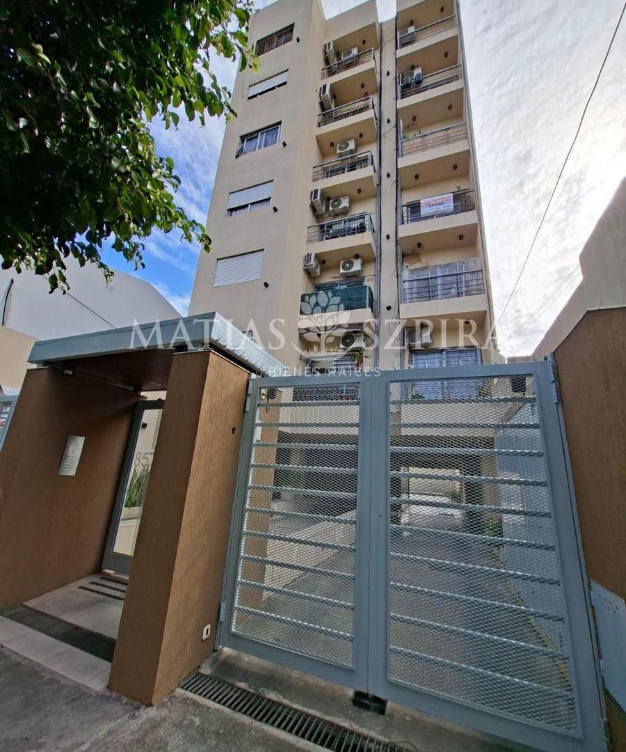 Foto de Departamento en Moron Sur, imagen 1