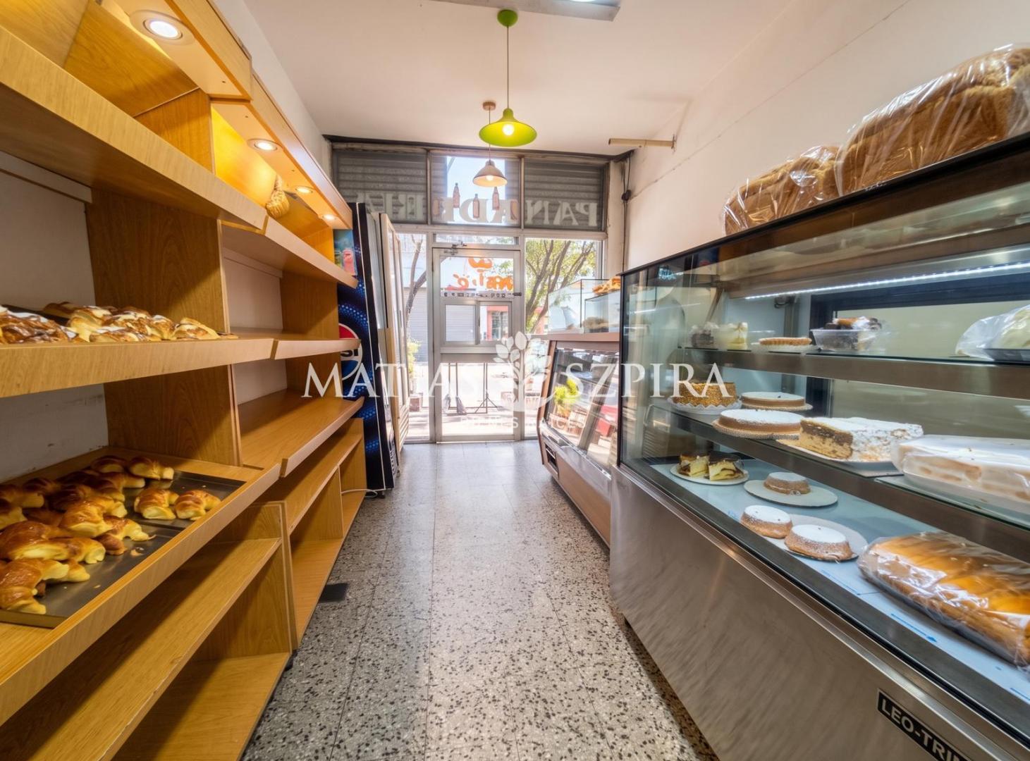 Foto de Local Comercial al Frente con Vivienda en Paternal | Sin Expensas |, imagen 2