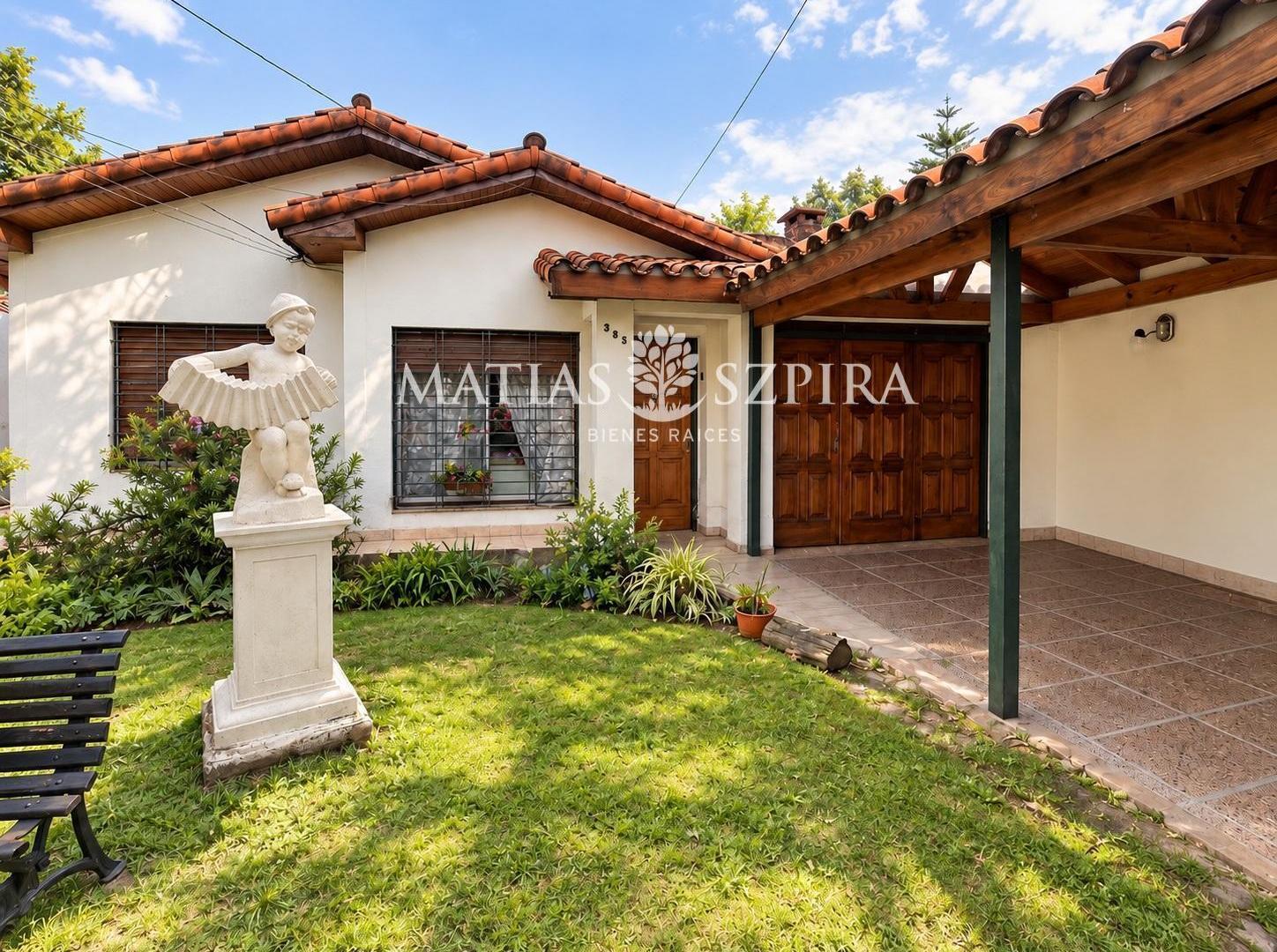 Foto de Venta Casa 4 ambientes con cochera en Morón, imagen 2