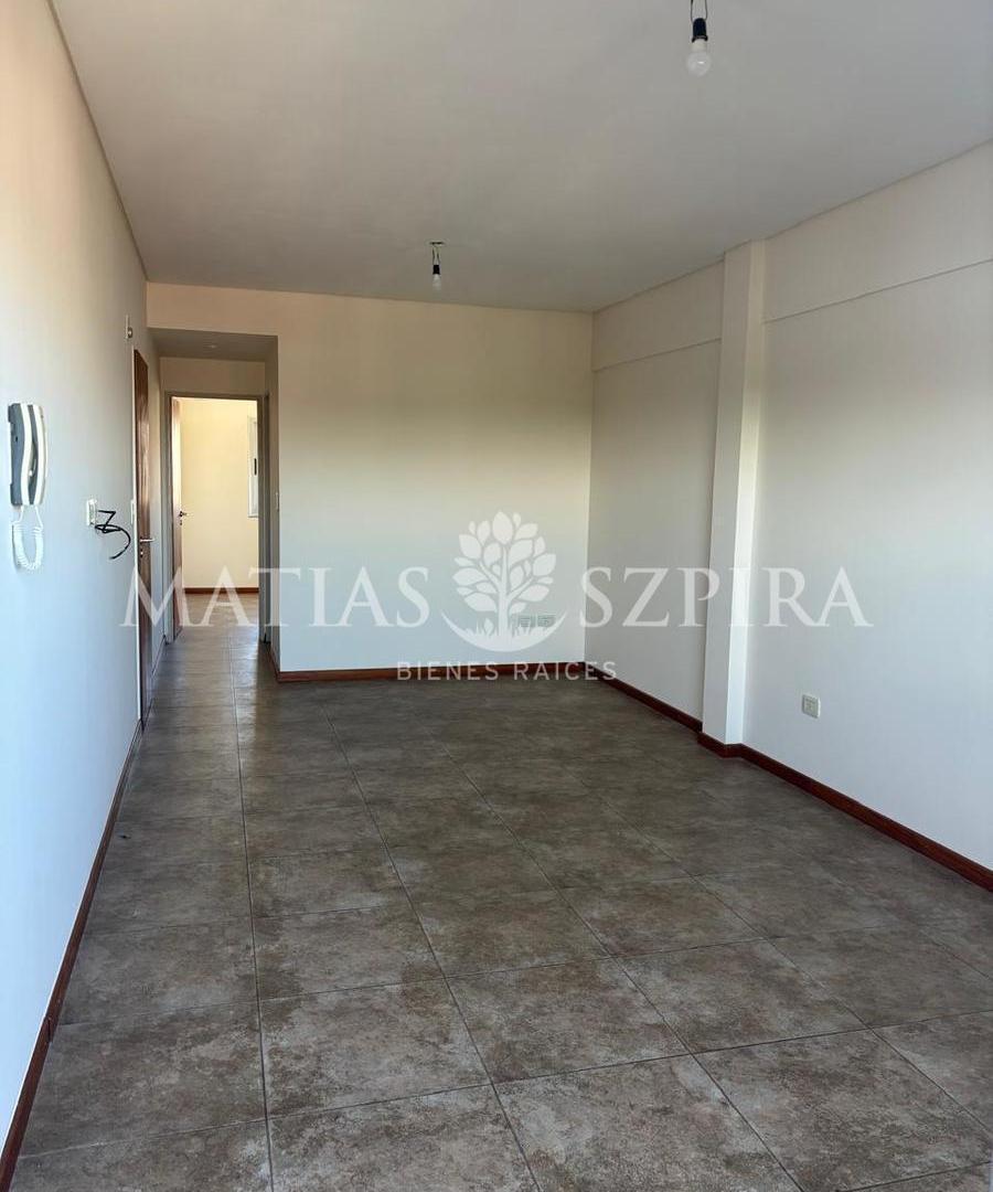 Foto de Venta departamento 2 ambientes en Castelar, imagen 2