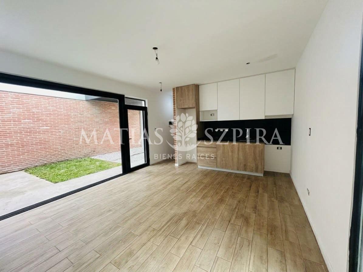 Foto de VENTA Departamento en condominio 2 ambientes con cochera, imagen 3