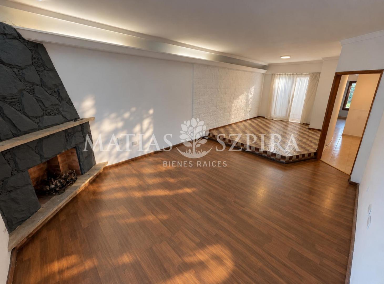 Foto de VENTA | CASA EN CASTELAR NORTE JARDÍN, PARRILLA, APTA CRÉDITO, imagen 1