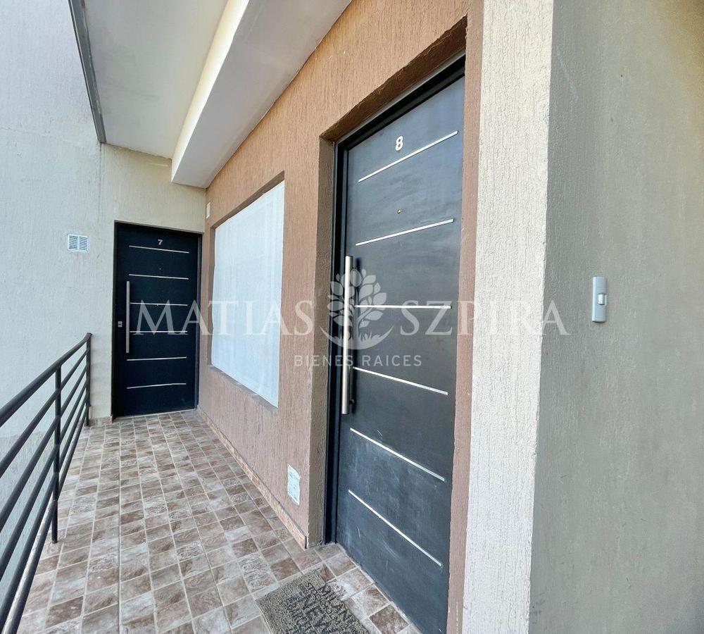 Foto de Departamento 3 ambientes tipo PH en Castelar Norte, imagen 3