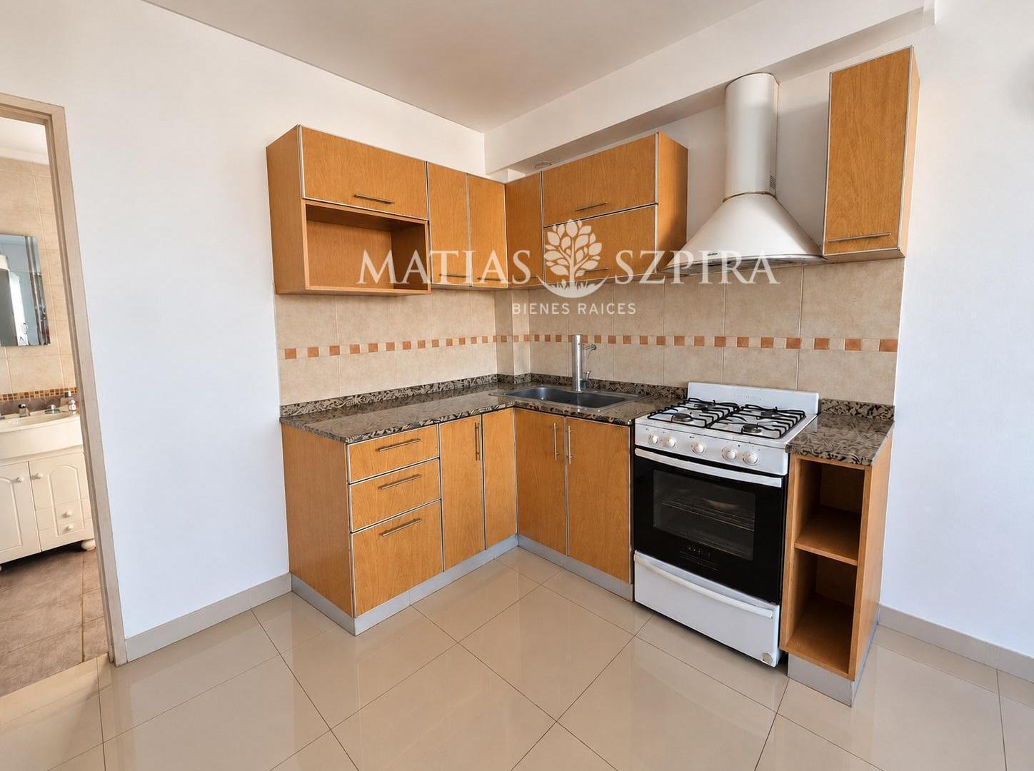 Foto de Alquiler Departamento monoambiente con balcon en Morón, imagen 4