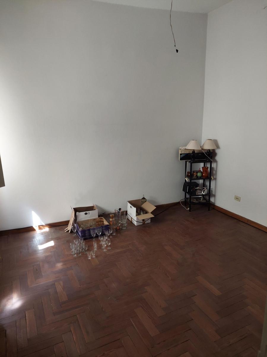 Villa Real Departamento en PH 3 Amb. en 1er Piso con Terraza Propia U$s 96.000 4