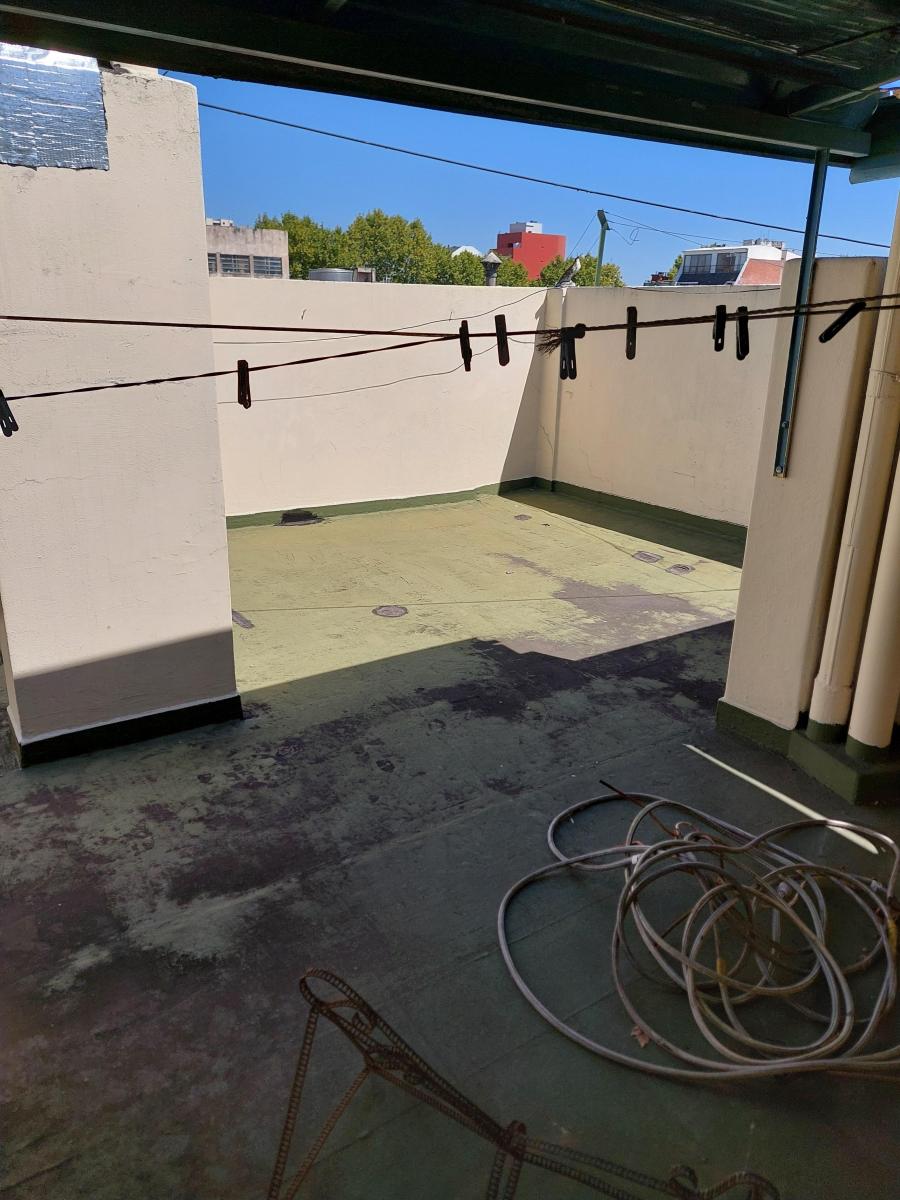 Villa Real Departamento en PH 3 Amb. en 1er Piso con Terraza Propia U$s 96.000 2
