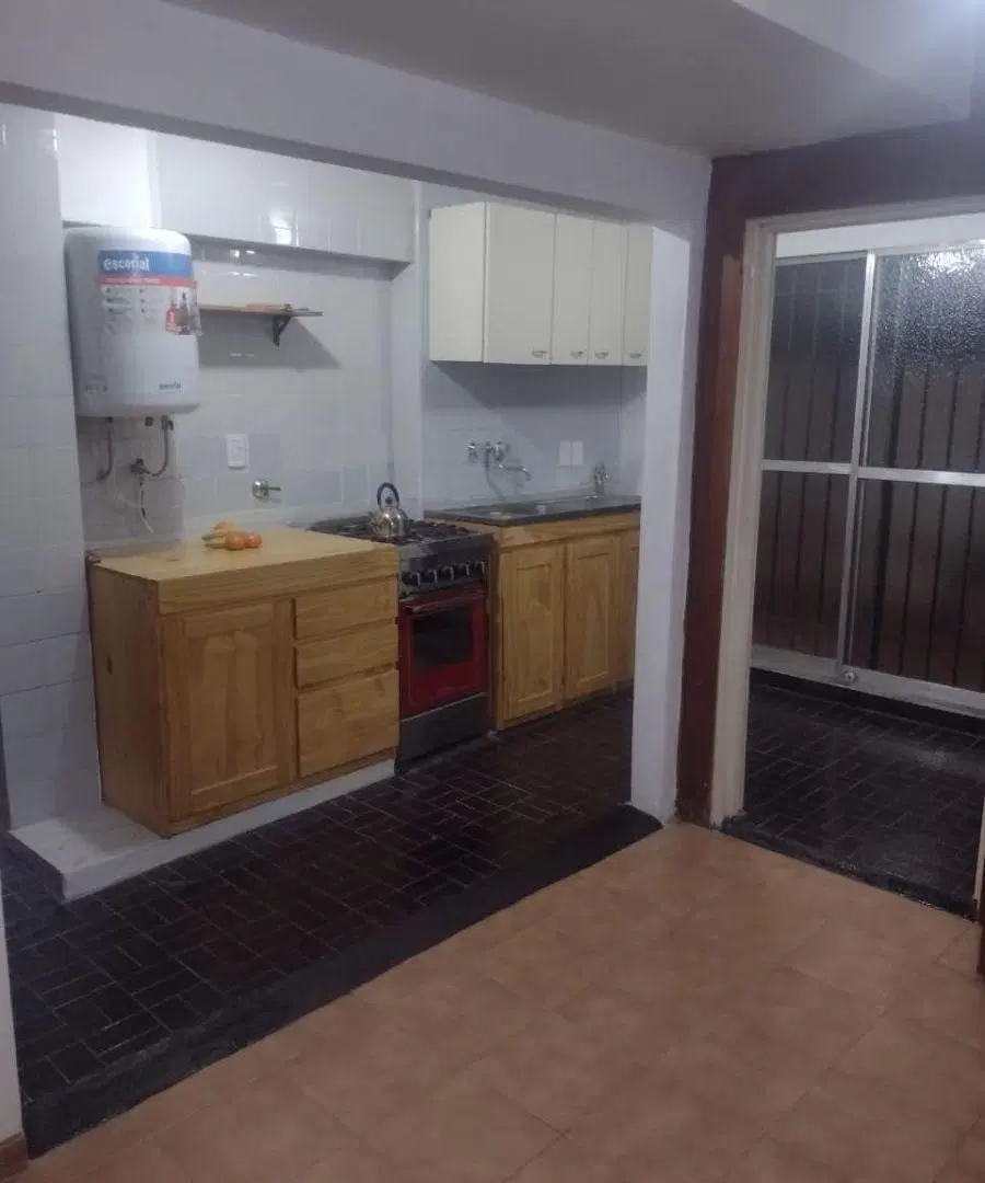 DEPARTAMENTO 2 AMBIENTES CON PATIO EN VIRREY OLAGUER FELIU 1534 OLIVOS 2