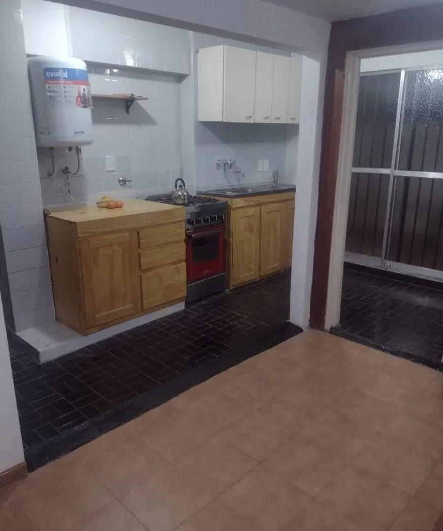DEPARTAMENTO 2 AMBIENTES CON PATIO EN VIRREY OLAGUER FELIU 1534 OLIVOS 4