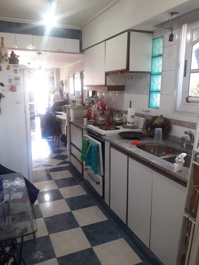 Av. Pte. Peron 3500 - Rosario. Barrio Bella Vista. Zona Comercial