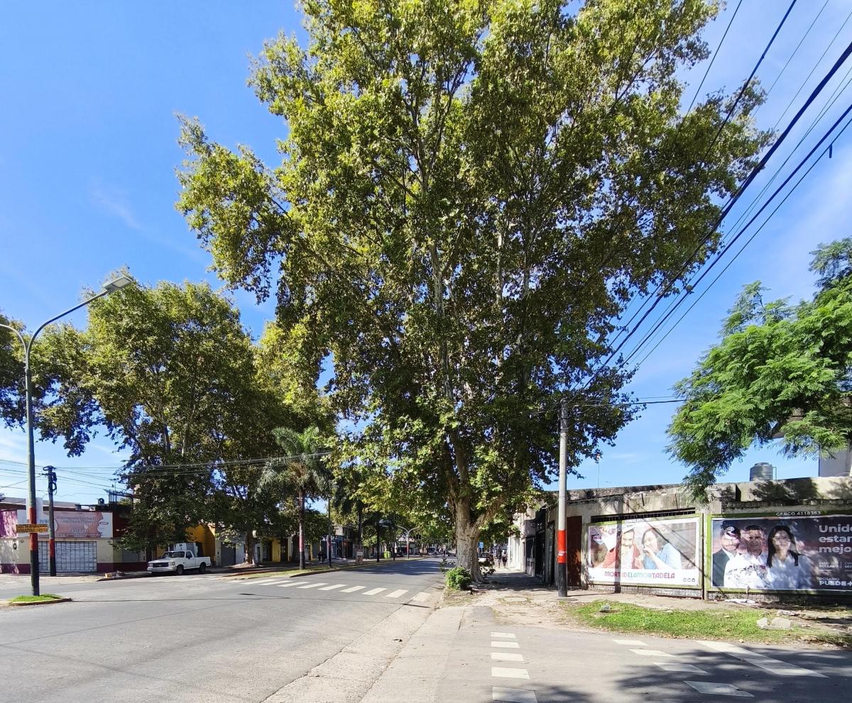 Av. Pte. Peron y Rio de Janeiro, esquina