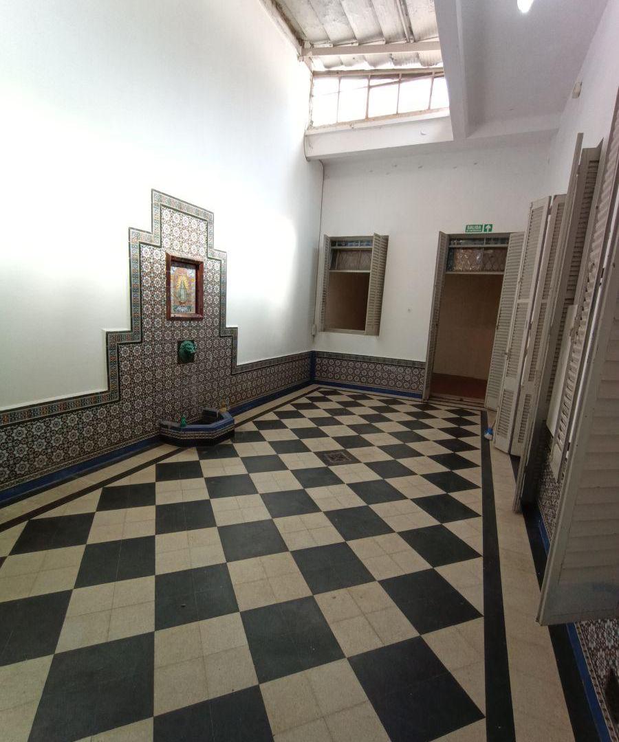 Foto de CASA Con LOCAL, CORDOBA 2900 - Suipacha Zona Facultades, imagen 2