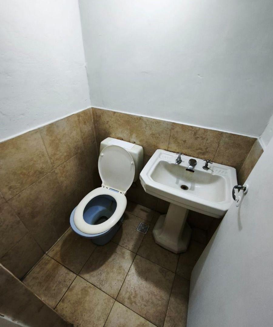 CASA Con LOCAL, CORDOBA 2900