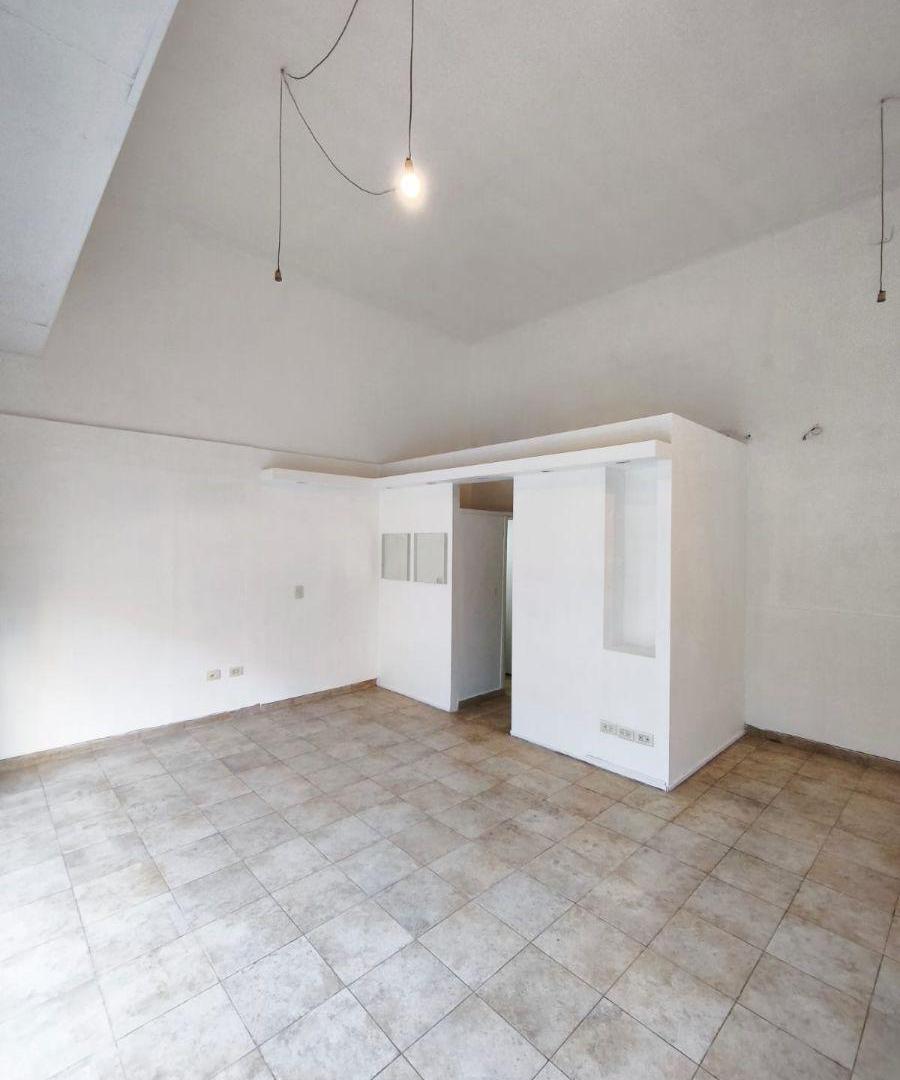 CASA Con LOCAL, CORDOBA 2900