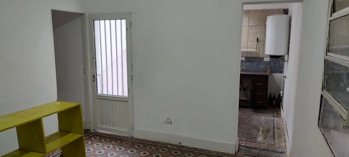 INTERNO PASILLO MAIPU Y DEAN FUNES 5