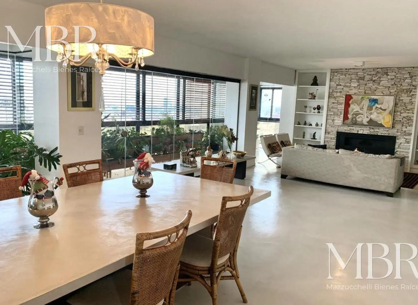Duplex con pileta - Montevideo y Posadas 4