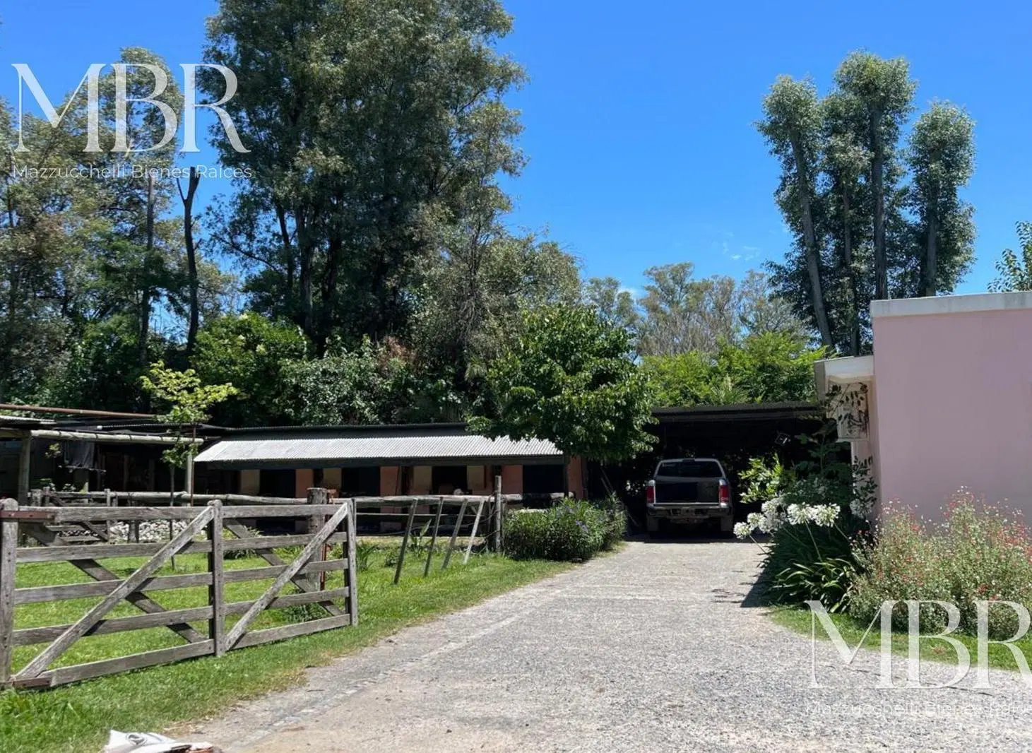 Casa en Benavidez 2