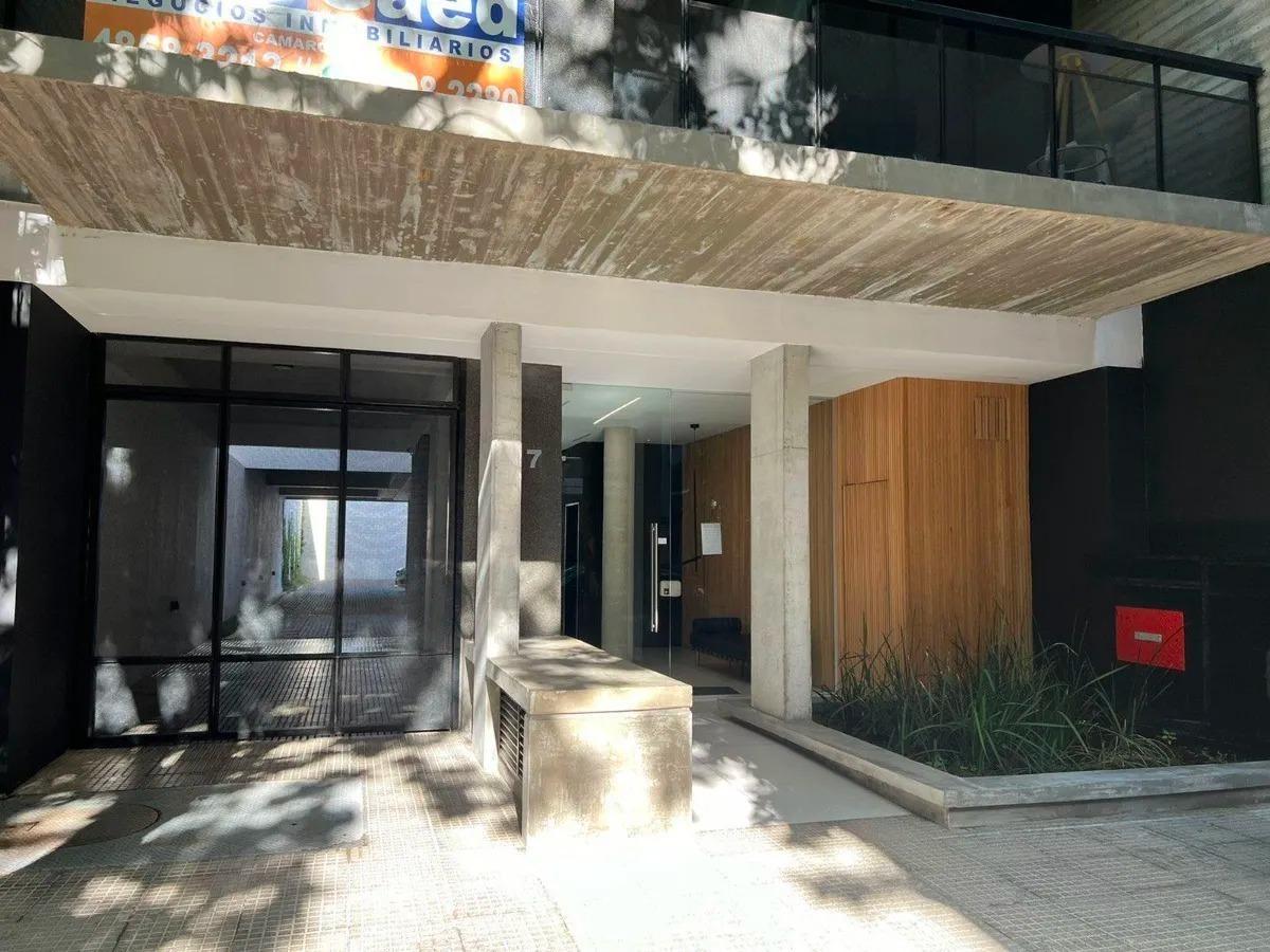 Venta Caballito Mono Ambiente en Duplex con Terraza Propia y Cochera. 1