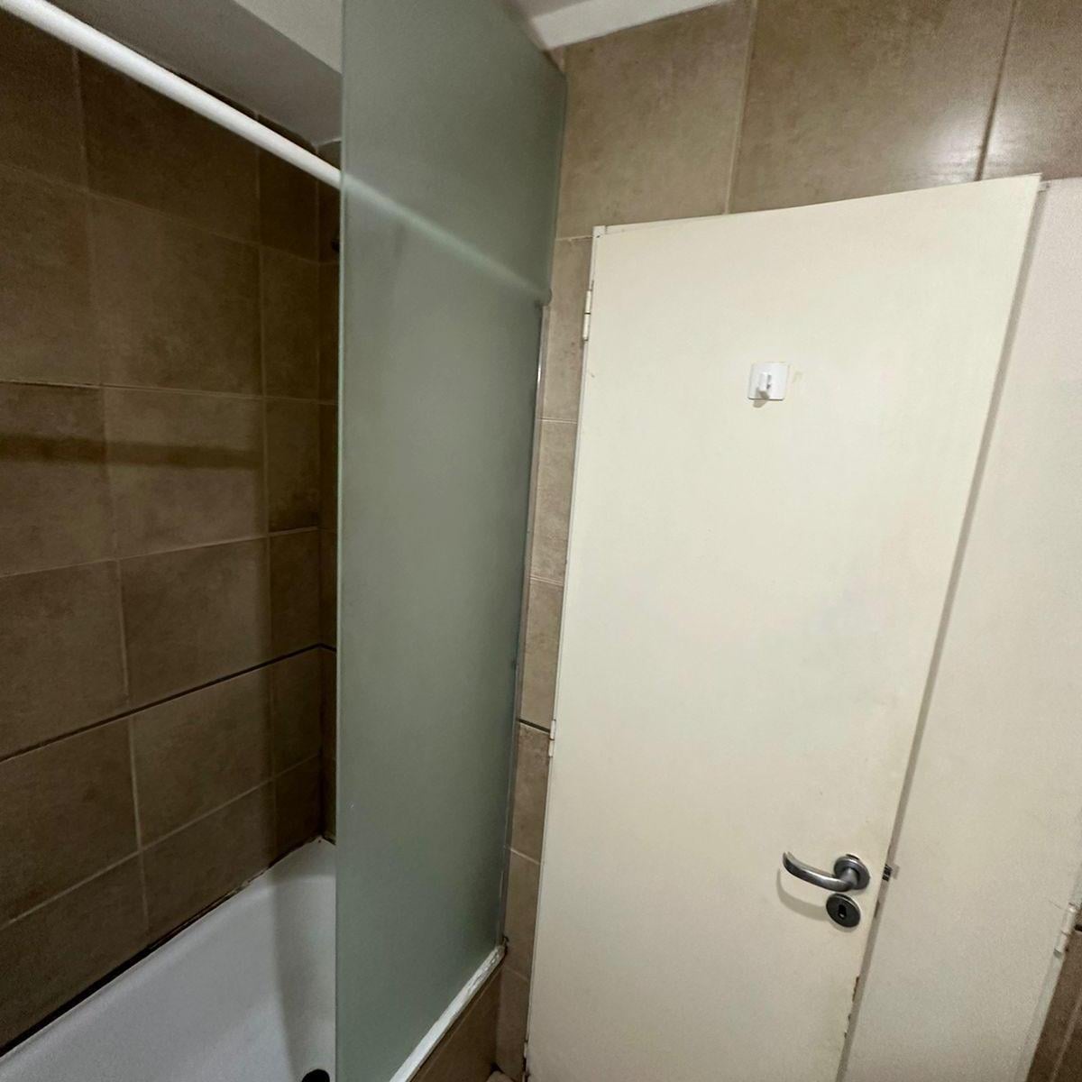 VENTA  VILLA DEL PARQUE MONO AMBIENTE AL FRENTE  APTO CREDITO !