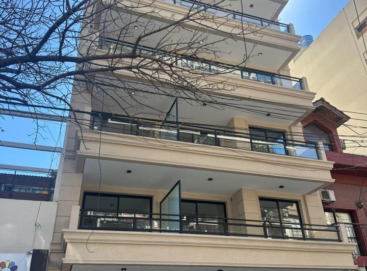 MONOAMBIENTE CON BALCON AL CONTRA FRENTE EN ALQUILER EN VILLA DEL PARQUE 1