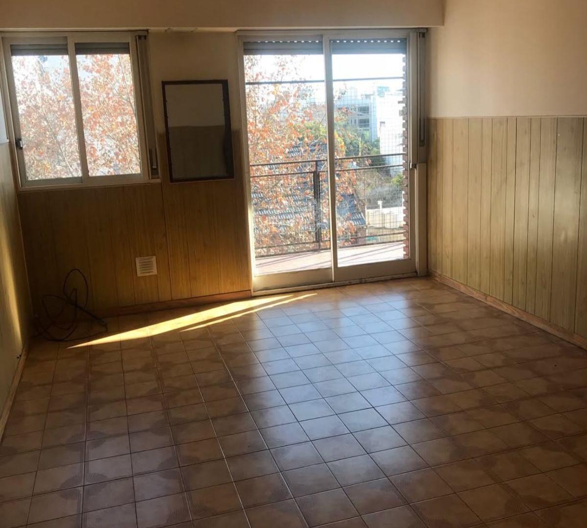 Foto de Departamento de 3 Ambientes con Balcón al Frente en Alquiler – Villa, imagen 2