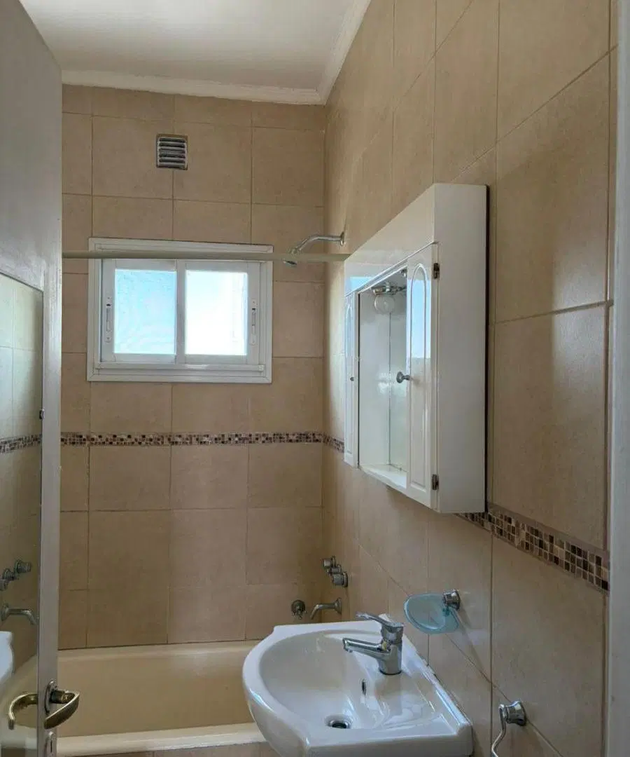 Dpto. en Alquiler - 3 Amb. - A. del Valle 1500 - Florida - Vte. López - $1.200.000 1