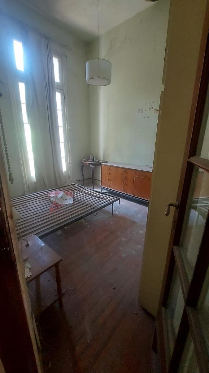 Oficina / en Mendoza y Triunvirato de 8 Ambientes 1