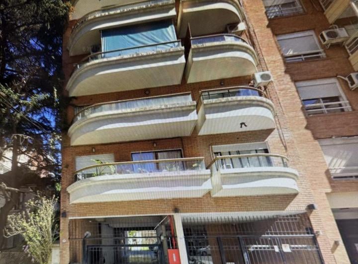 Departamento de 2 ambientes al frente apto profe ional 2