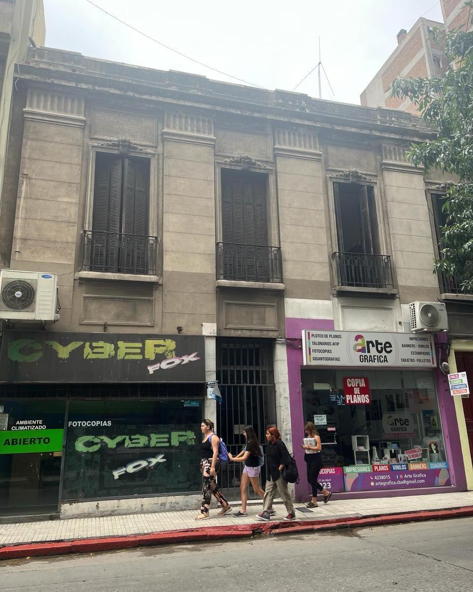 Centro 27 de Abril 221 Oportunidad! 3 Locales + Casa en P. Alta Apto a Edificio 2