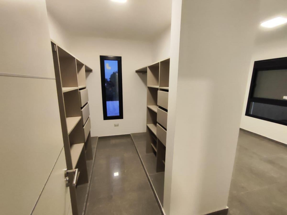 Duplex en Housing Los Carolinos! Listo Para Escriturar! 4