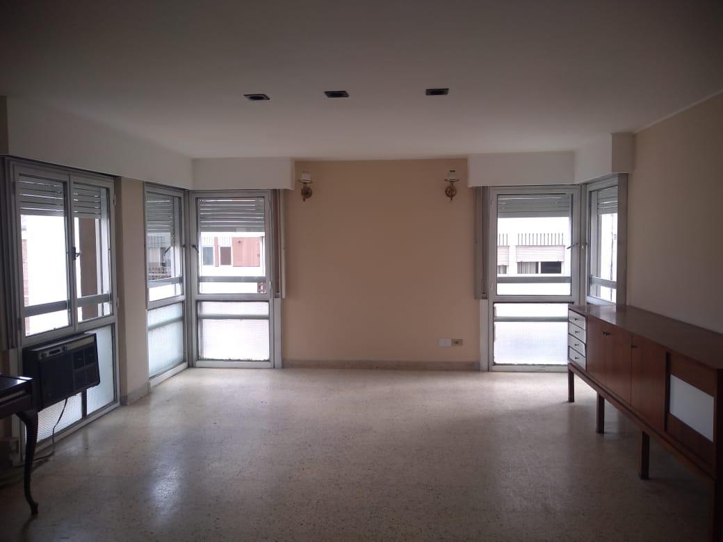 Calle Fragueiro B° Centro 5to Piso Apto Bancor y Otros Bancos! 2