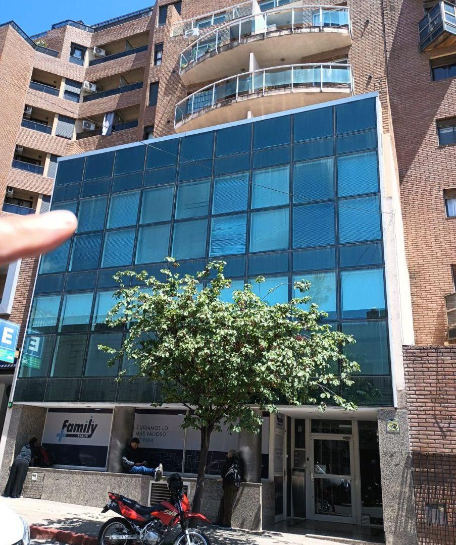 CENTRO Z TRIBUNALES EXTERNA 4 PRIVADOS! OPORTUNIDAD RECIBE MENOR O MAYOR