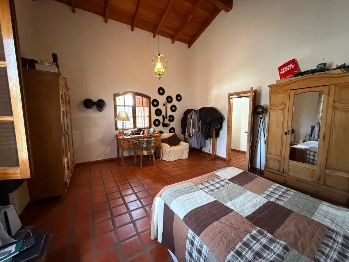 Espectacular Villa Belgrano. 4D 3B quincho y pileta. Recibo menor 5