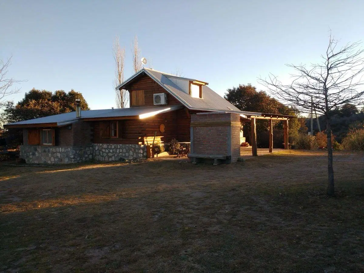 Villa Giardino 2 dor + altillo pileta DIVINA IMPECABLE! 2