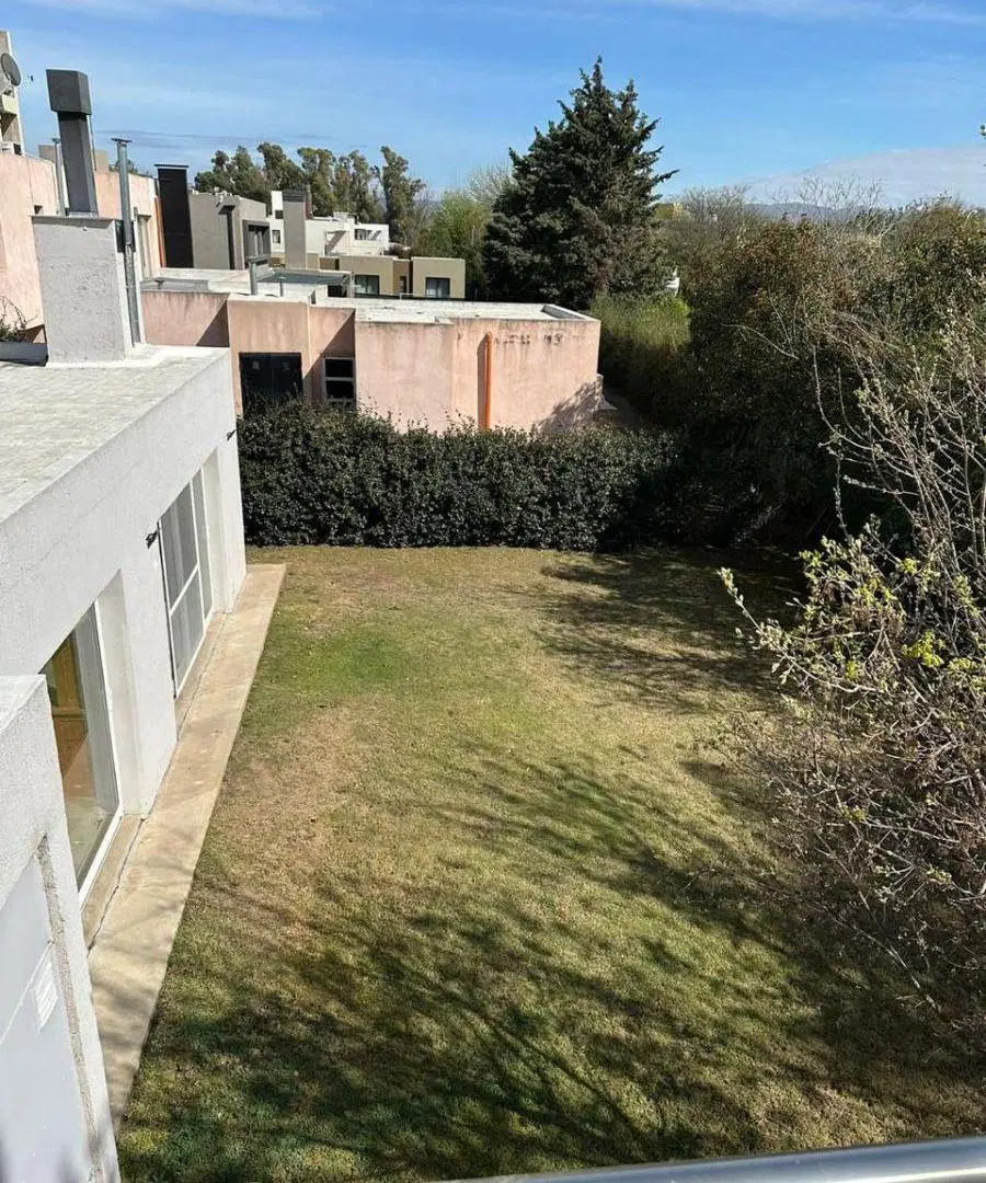 Valle Escondido 3dor 3b IMPECABLE Los Cerezos 2