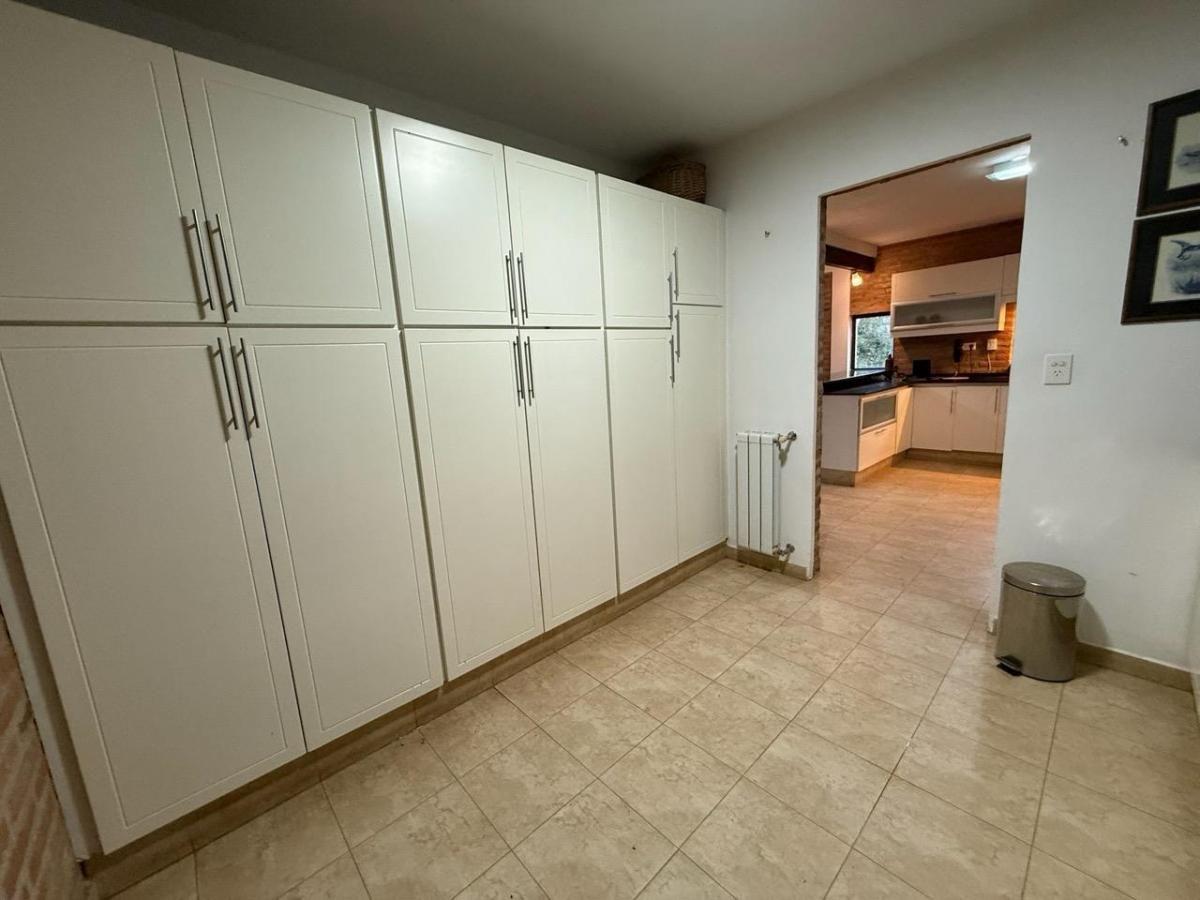 Foto de 4 HOJAS COUNTRY, CASA CON HERMOSO DISEÑO EN OPORTUNIDAD, imagen 3