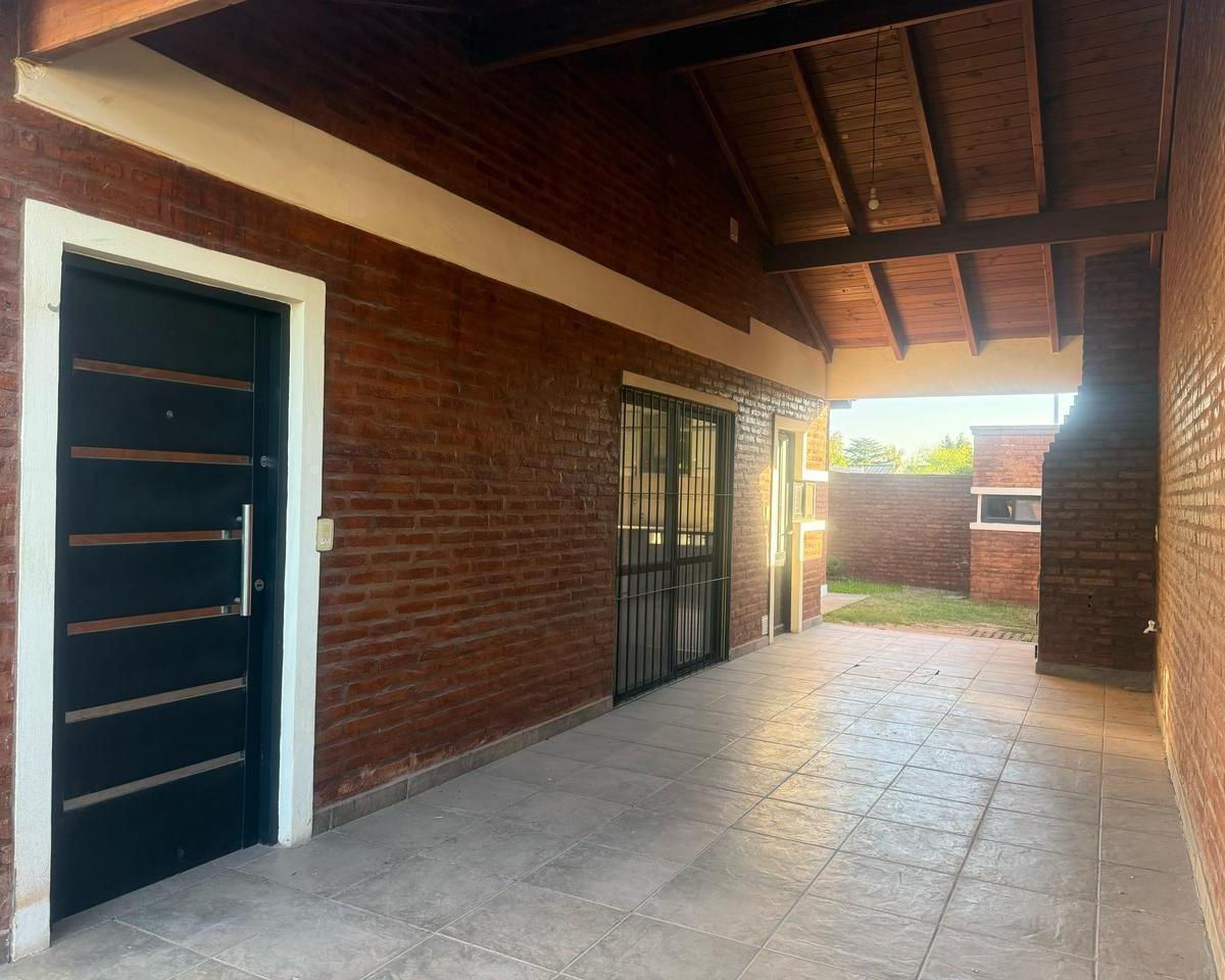 Se Vende Casa en Ricardone 3